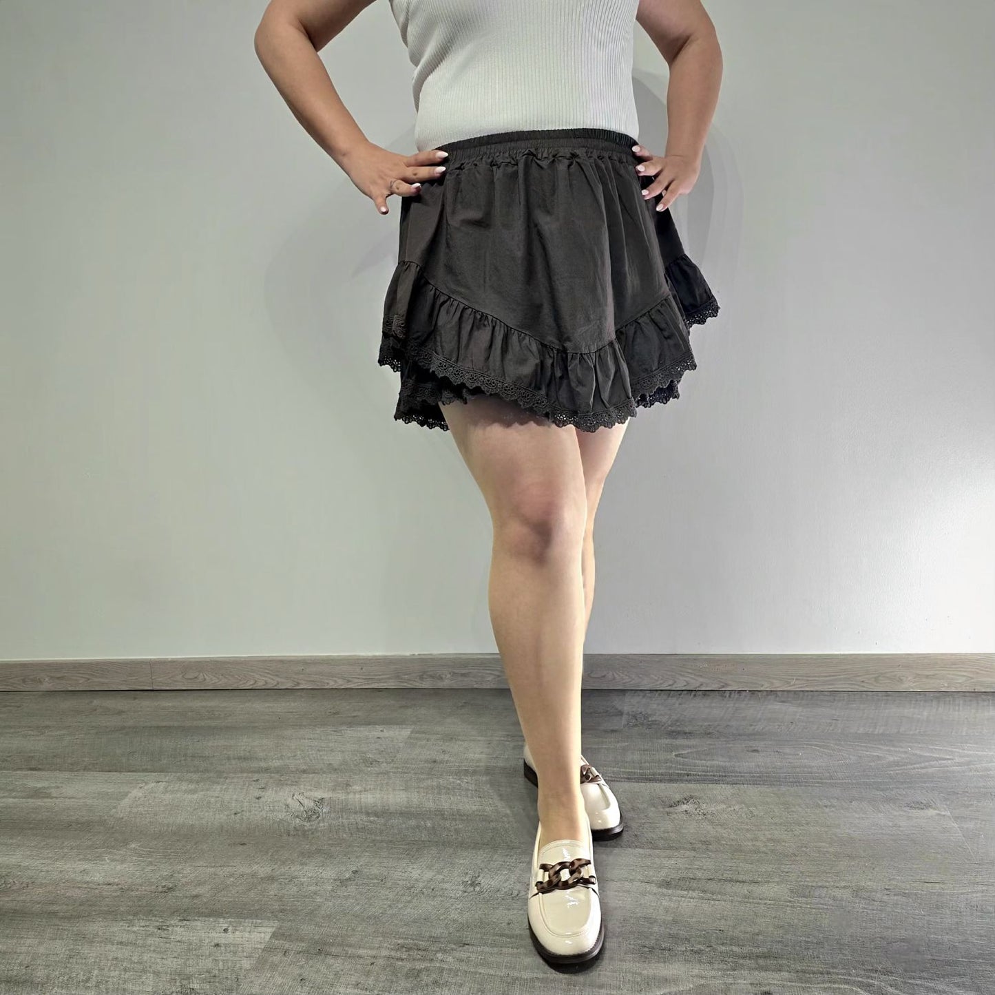Jupe-short Volantée en Coton – Chocolat Intense