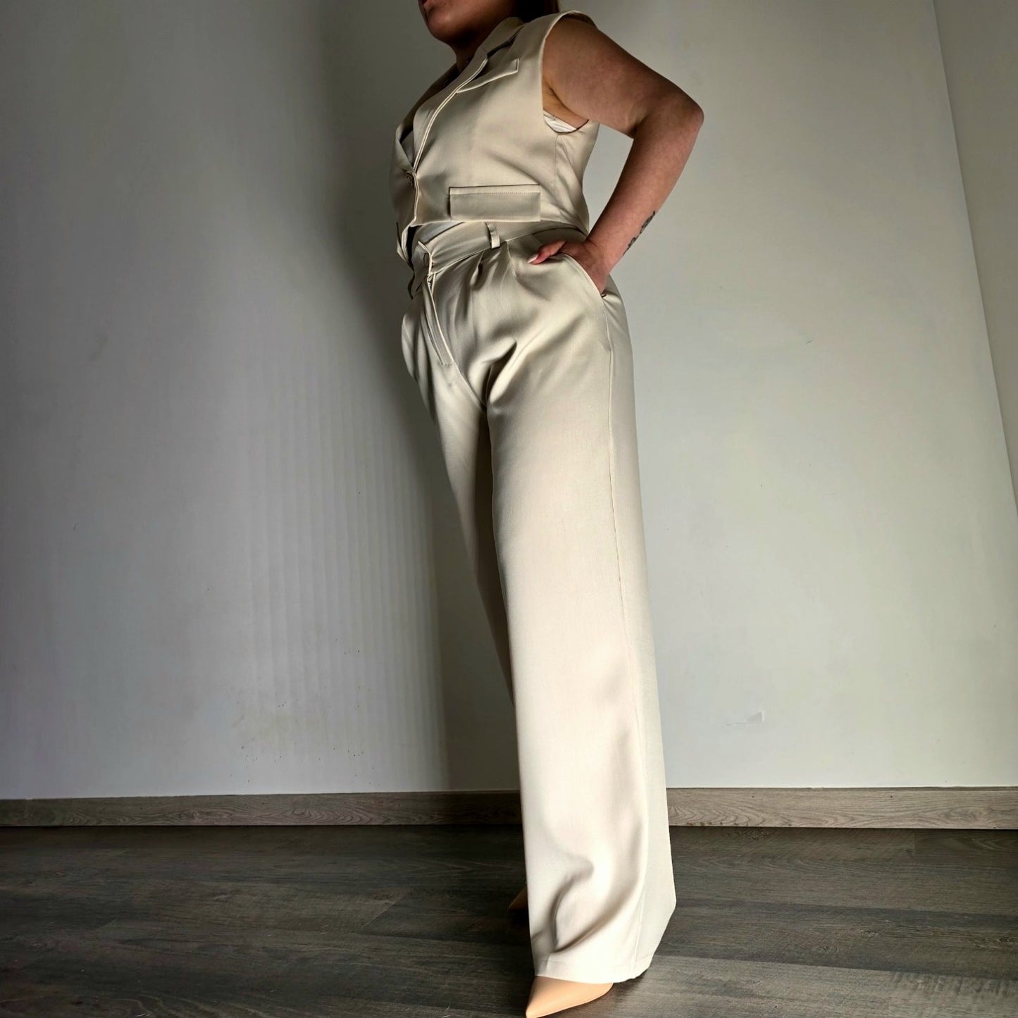 Ensemble Gilet Crop & Pantalon Large Beige - Élégance Fluide