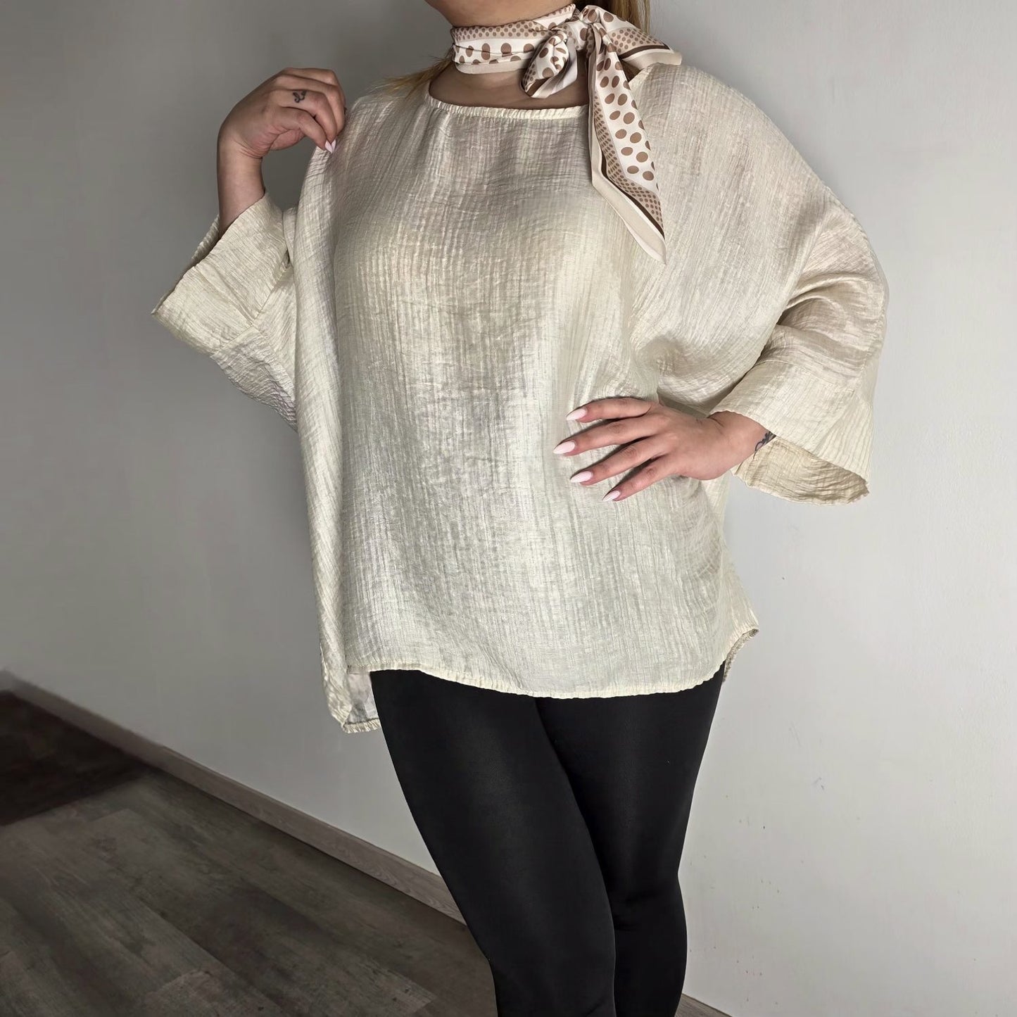 Blouse Ample Beige Elégante