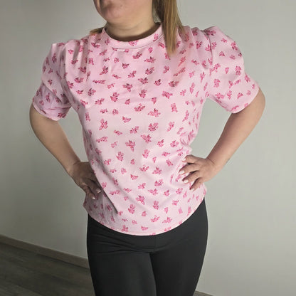 T-shirt rose à motif fleuri