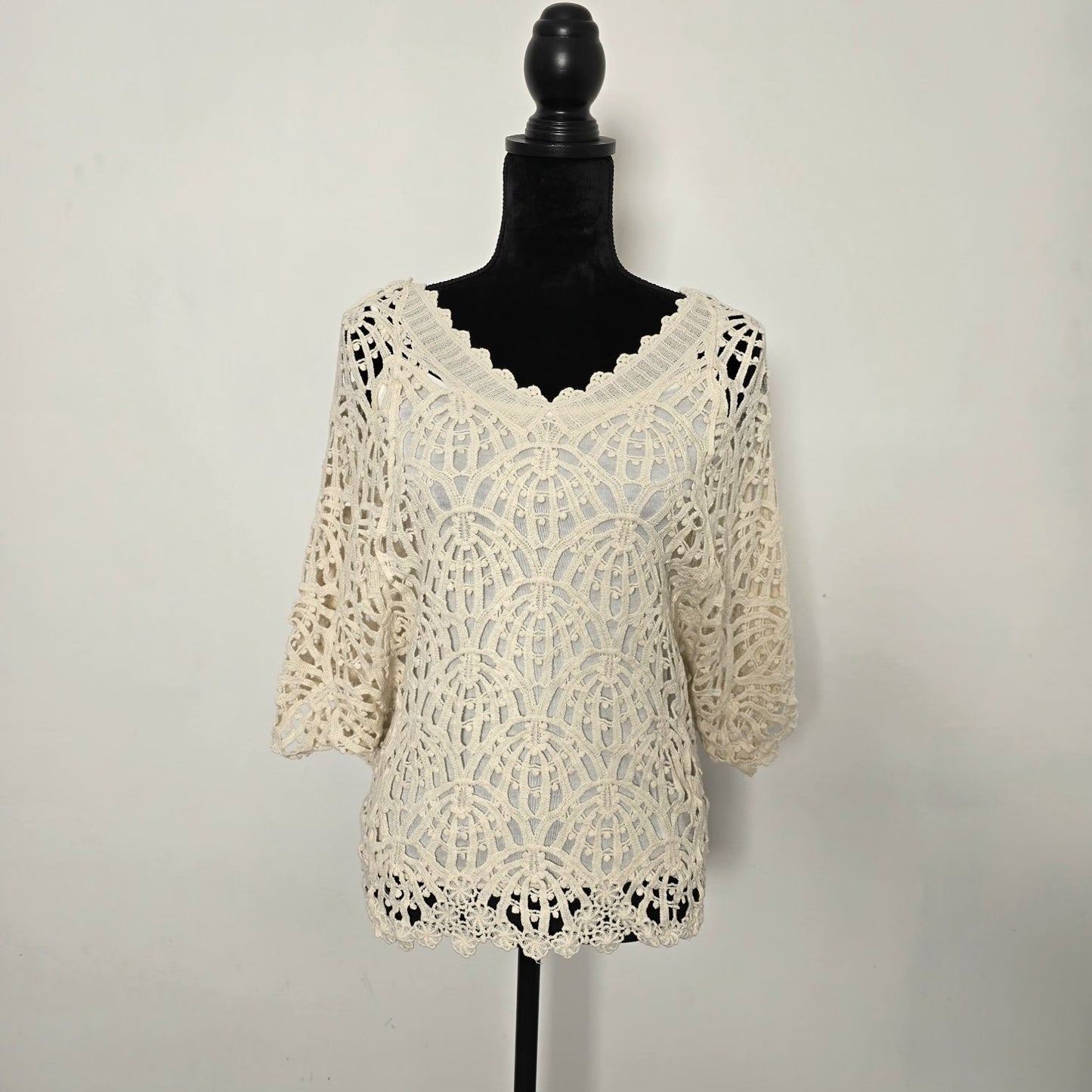 Blouse Guipure Ecrue – Avec Débardeur à Fines Bretelles