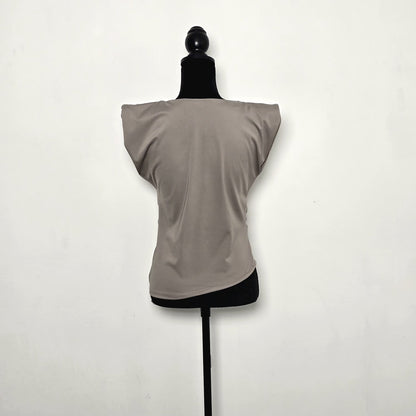 Blouse Taupe à Épaulettes et Détail Boucle Métallique