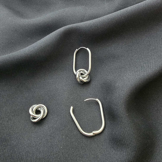 Boucles d'oreille anneaux rectangulaires argentées avec triple anneaux
