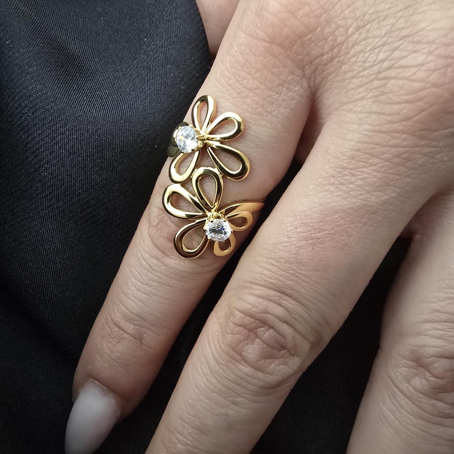 Bague Ajustable Ornement Double Fleurs à 5 Pétales Avec Strass Central