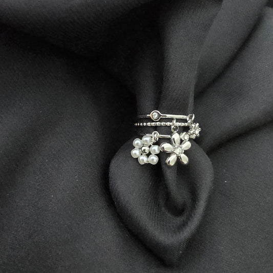 Bague Ajustable Multi-Rangs à Fleurs Pendantes - Argentée