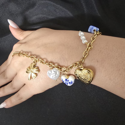 Bracelet Chaine Dorée Avec Breloques Cœur Porcelaine Bleue