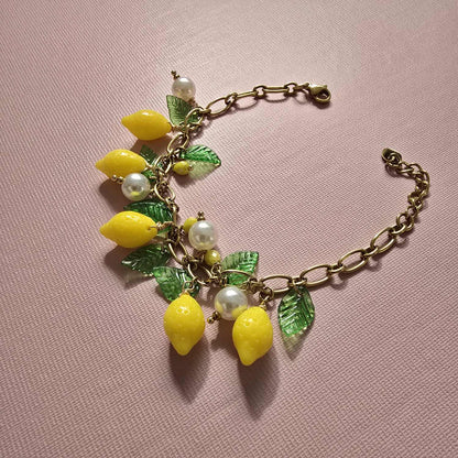 Bracelet Chaine Dorée Avec Citrons et Feuilles