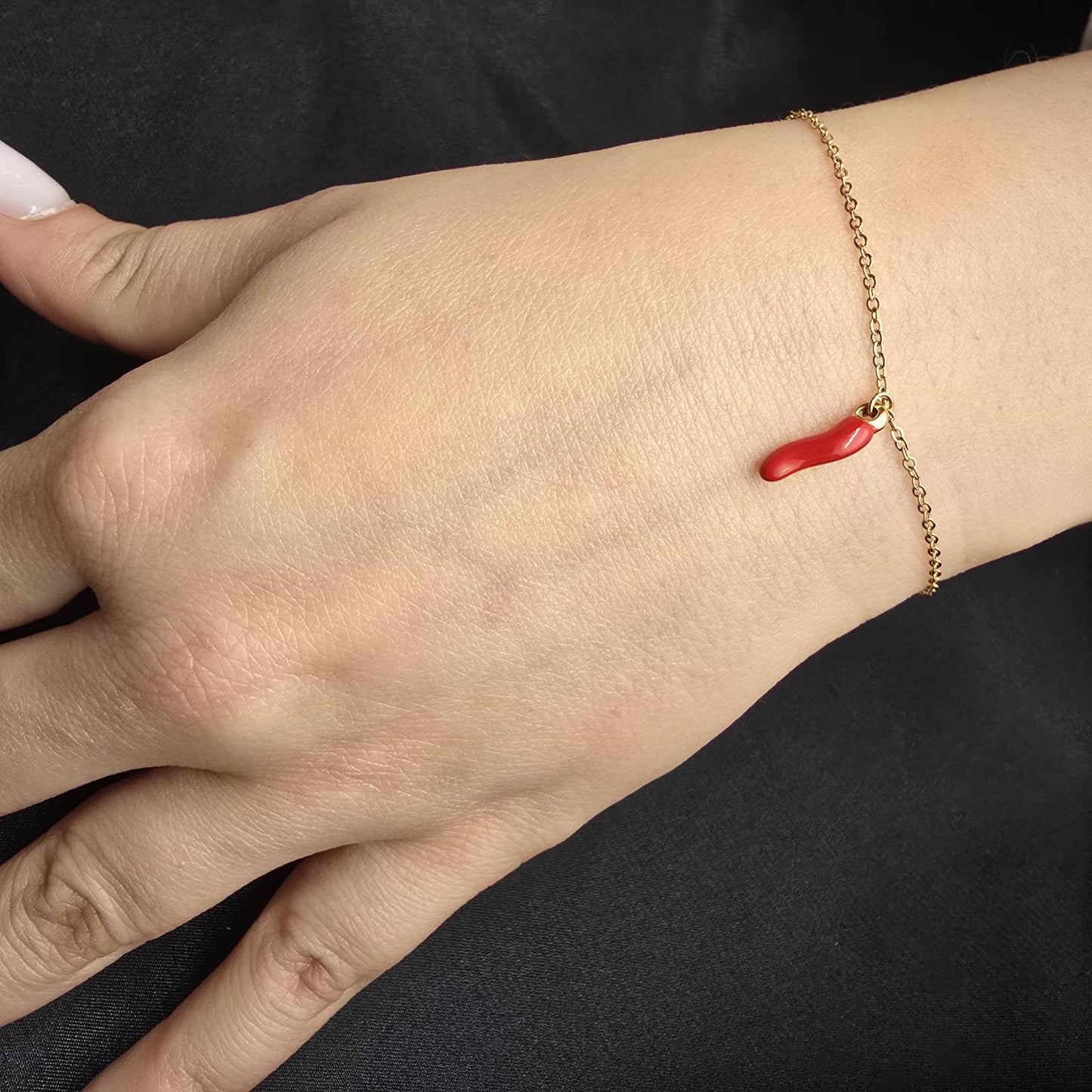 Bracelet Chaine Dorée Pendentif Piment