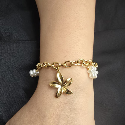 Bracelet Chaine Dorée Breloques Fleur et Fleur En Perles