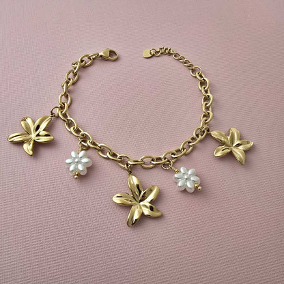 Bracelet Chaine Dorée Breloques Fleur et Fleur En Perles
